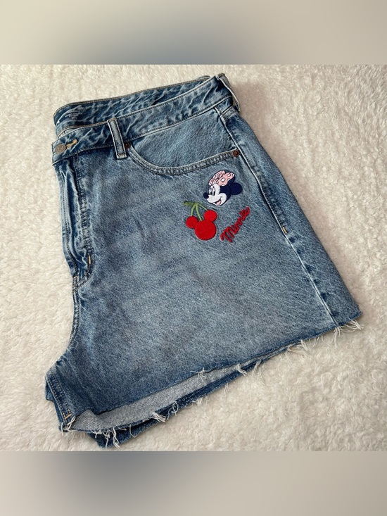 Old Navy Pants - Old Navy X Disney High Rise Cut Off Jean Shorts Minnie Mouse 18